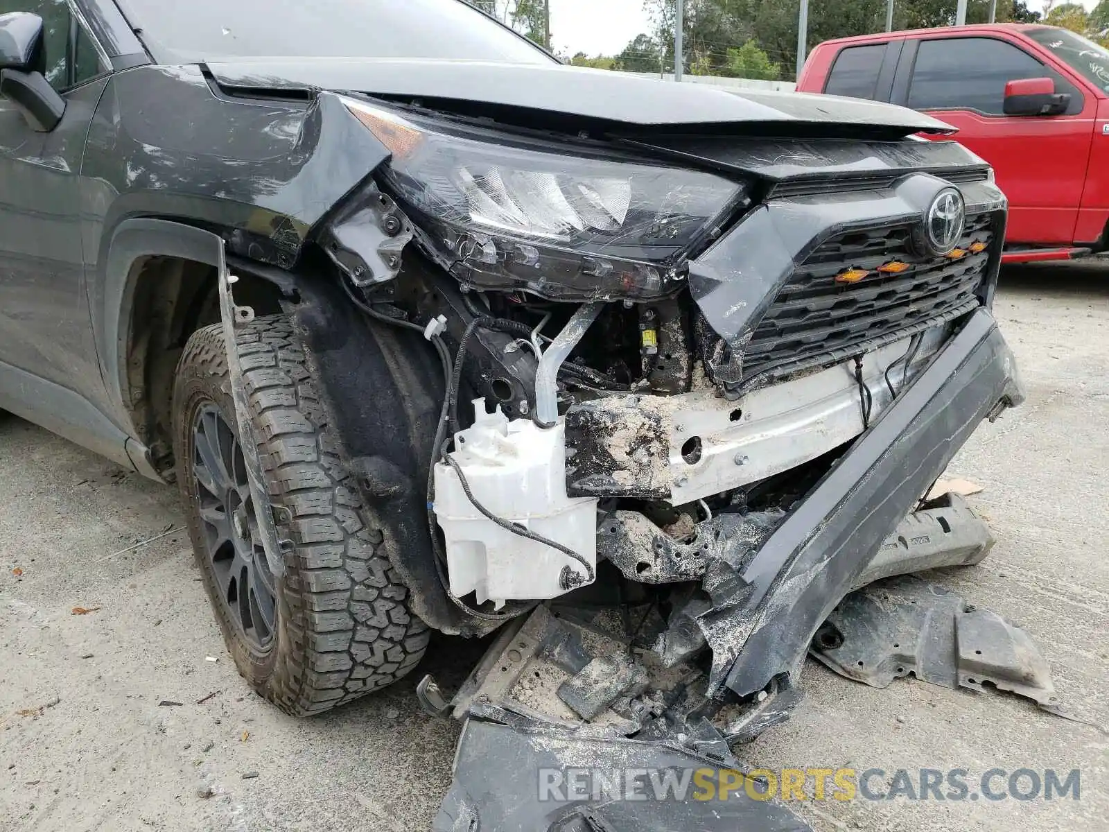 9 Фотография поврежденного автомобиля 2T3K1RFV8KC020381 TOYOTA RAV4 2019