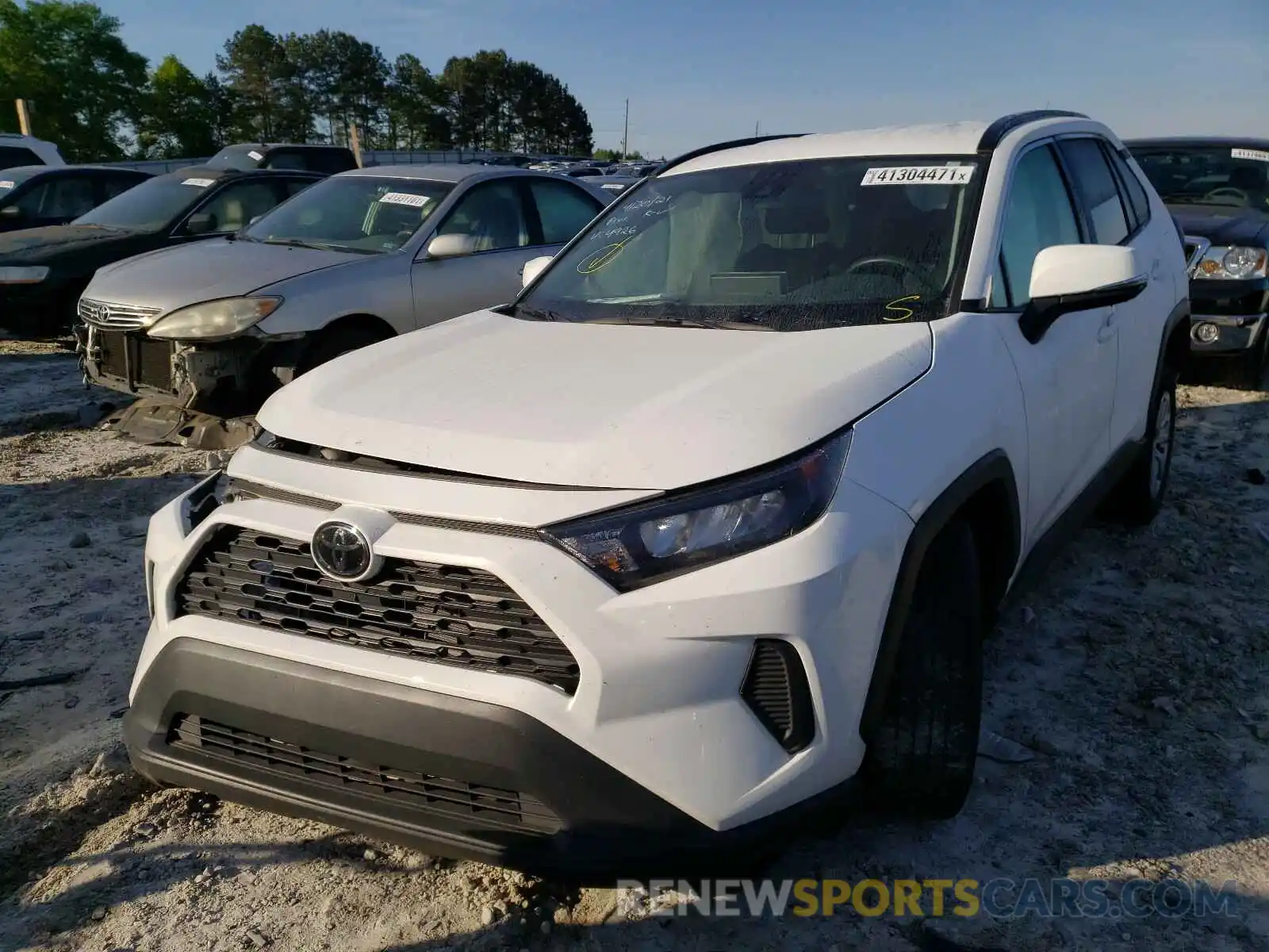 2 Photograph of a damaged car 2T3K1RFV8KW034926 TOYOTA RAV4 2019