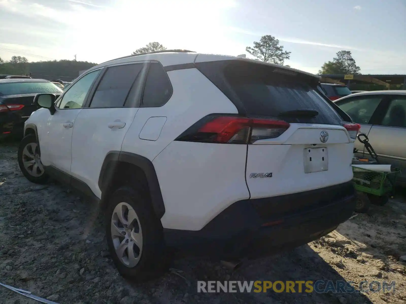 3 Photograph of a damaged car 2T3K1RFV8KW034926 TOYOTA RAV4 2019