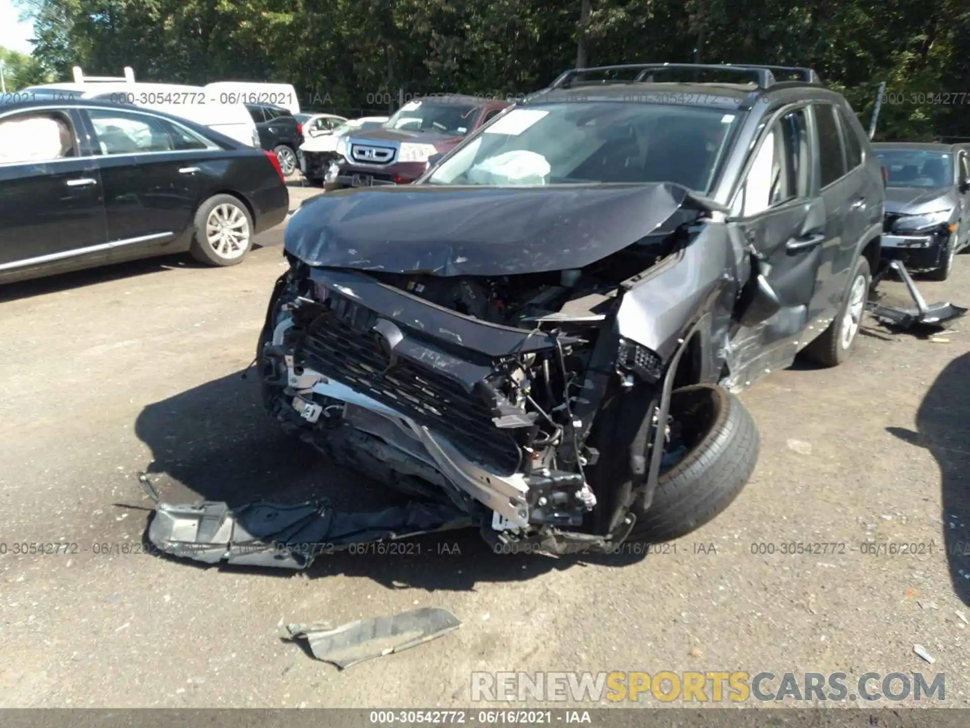 6 Photograph of a damaged car 2T3K1RFV8KW040404 TOYOTA RAV4 2019