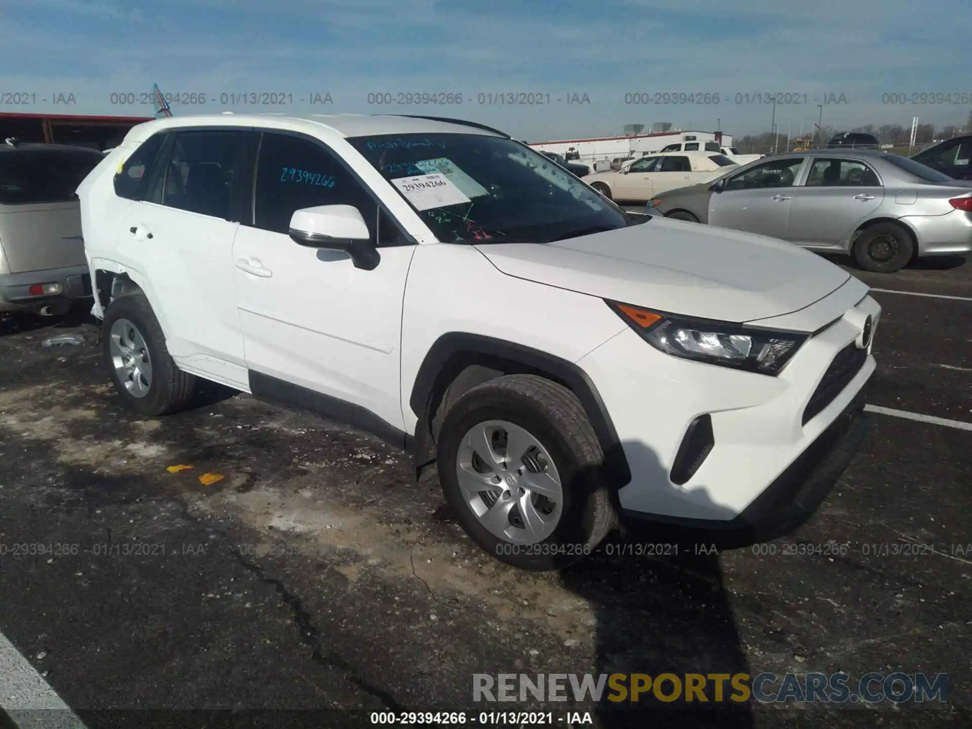 1 Photograph of a damaged car 2T3K1RFV8KW053248 TOYOTA RAV4 2019