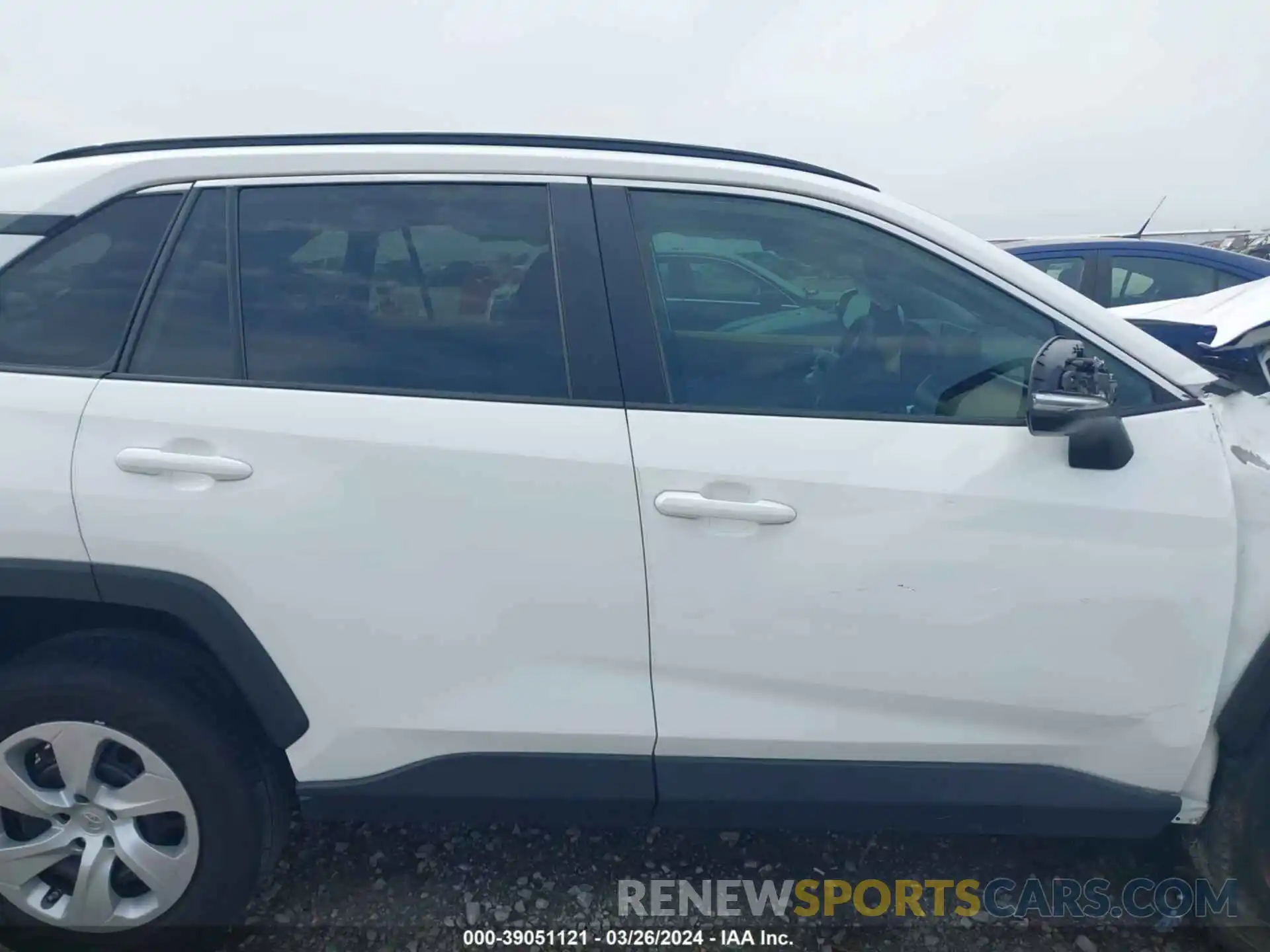 13 Photograph of a damaged car 2T3K1RFV8KW057395 TOYOTA RAV4 2019