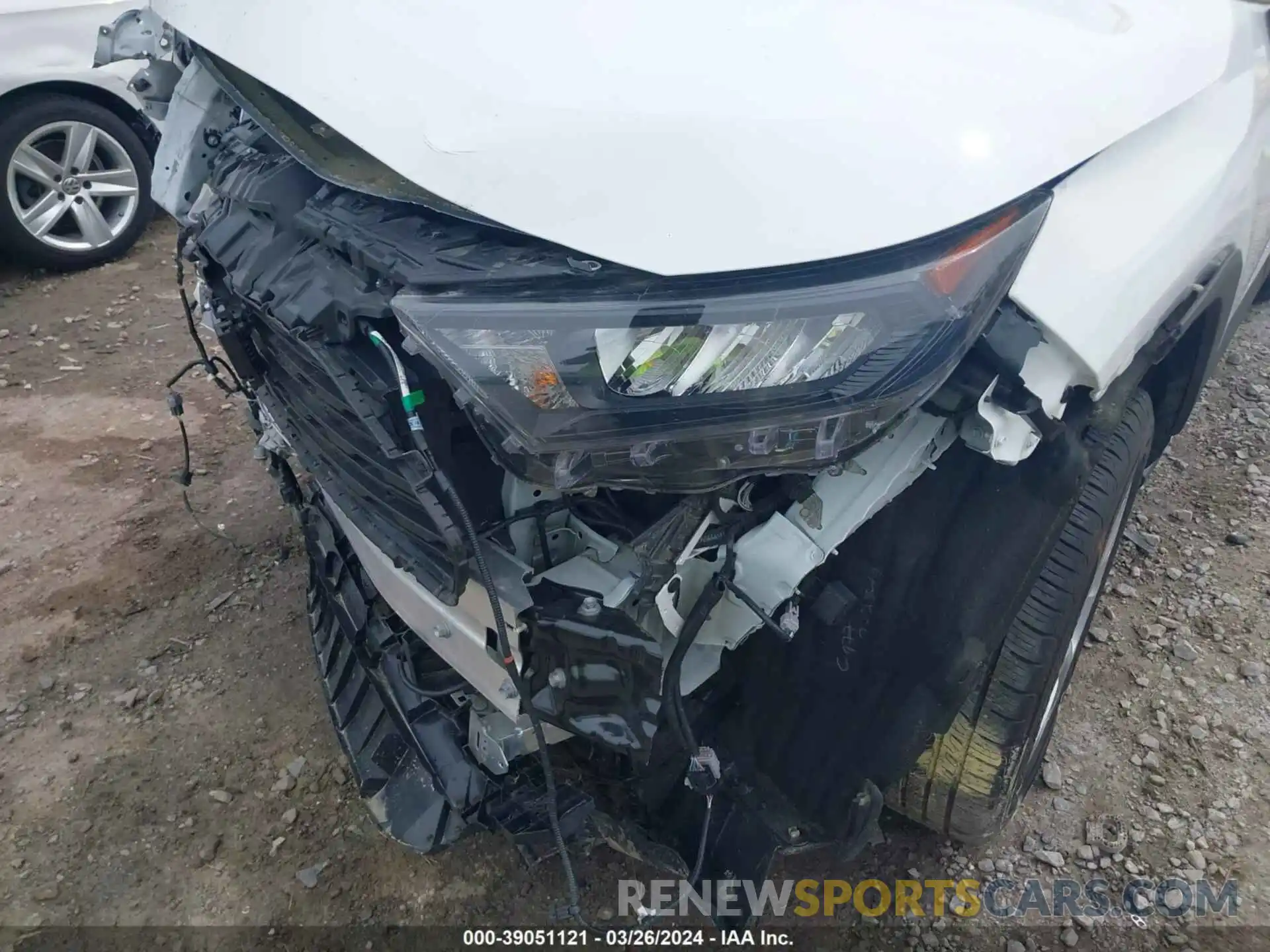 18 Photograph of a damaged car 2T3K1RFV8KW057395 TOYOTA RAV4 2019