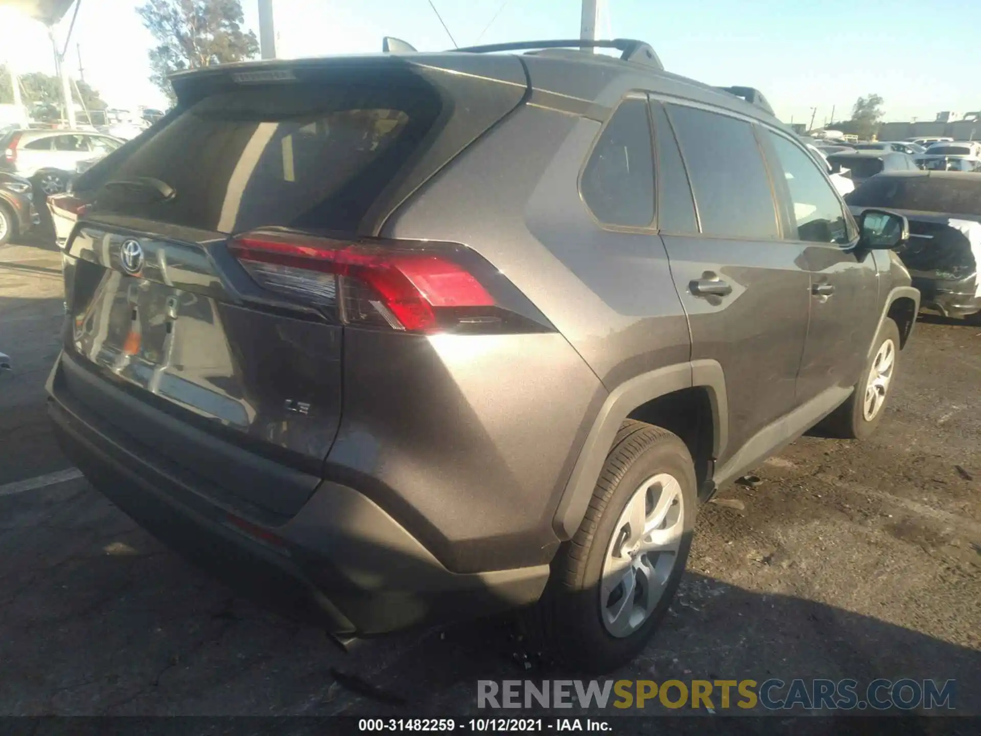 4 Photograph of a damaged car 2T3K1RFV9KC013827 TOYOTA RAV4 2019