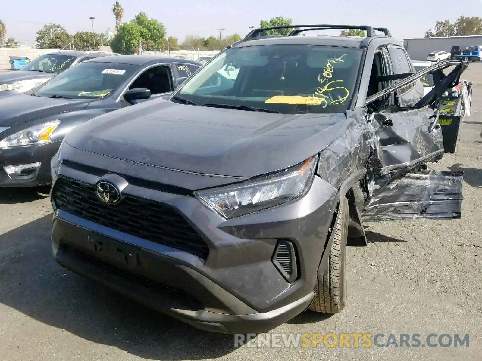 2 Photograph of a damaged car 2T3K1RFV9KW007914 TOYOTA RAV4 2019