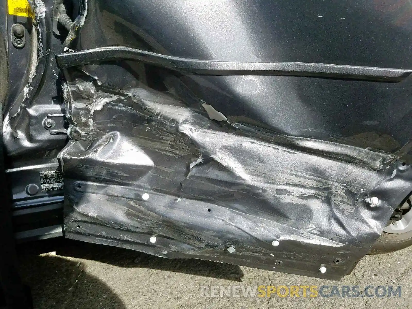 9 Photograph of a damaged car 2T3K1RFV9KW007914 TOYOTA RAV4 2019