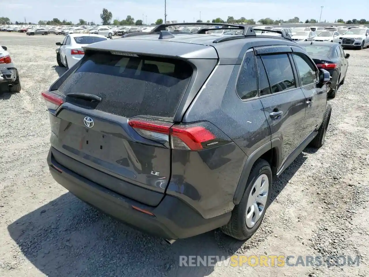 4 Photograph of a damaged car 2T3K1RFV9KW012370 TOYOTA RAV4 2019