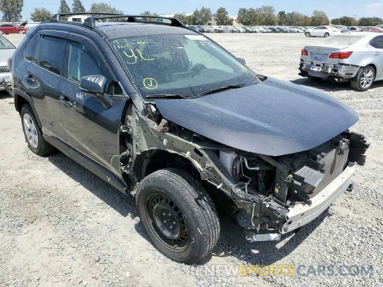 9 Photograph of a damaged car 2T3K1RFV9KW012370 TOYOTA RAV4 2019