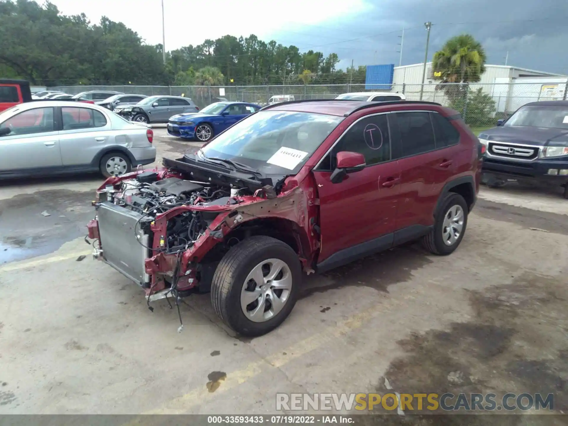 2 Photograph of a damaged car 2T3K1RFV9KW016788 TOYOTA RAV4 2019