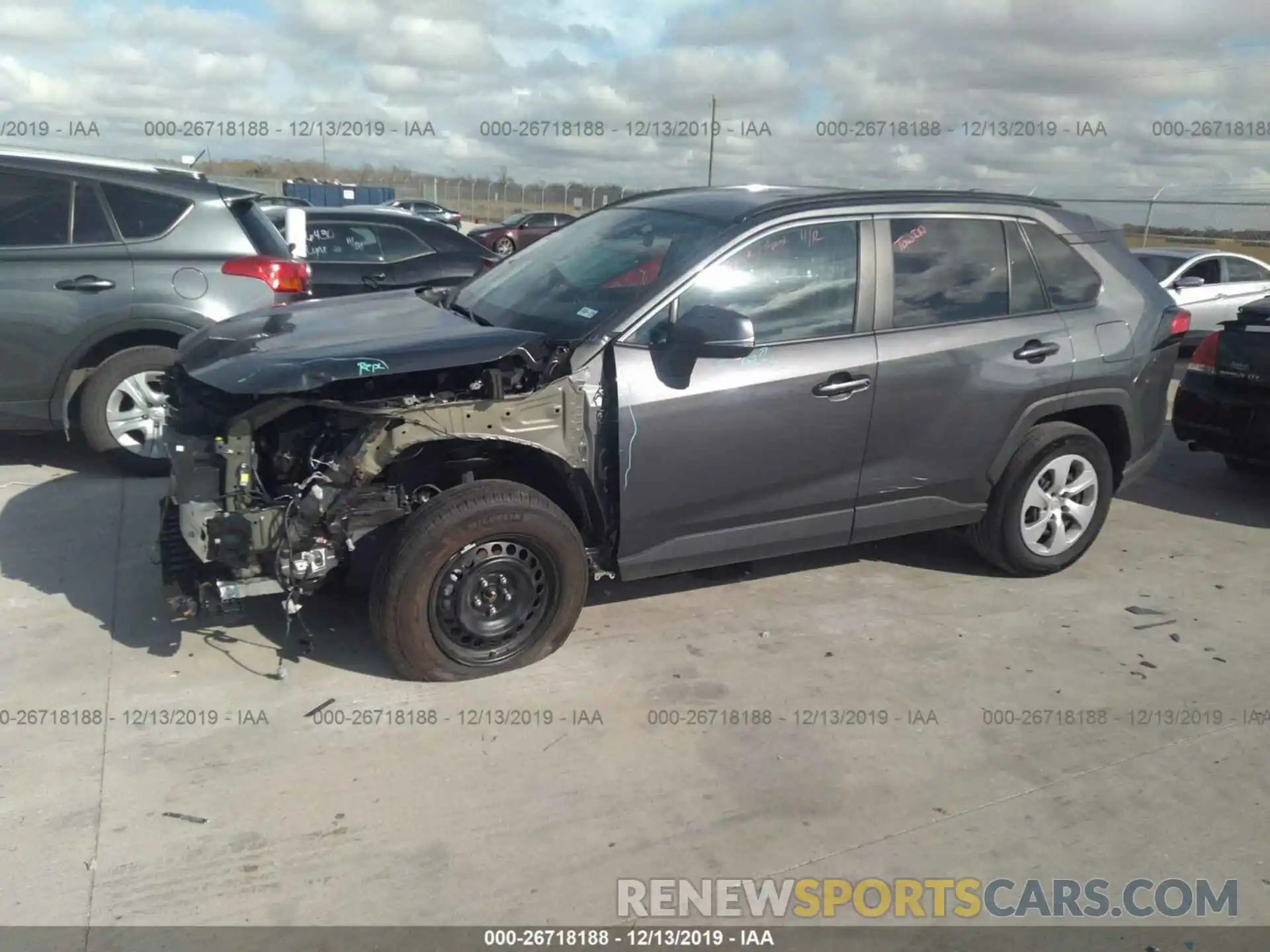 2 Фотография поврежденного автомобиля 2T3K1RFV9KW028259 TOYOTA RAV4 2019