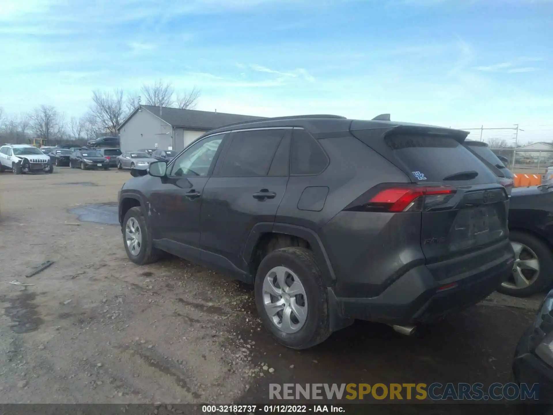 3 Photograph of a damaged car 2T3K1RFV9KW029525 TOYOTA RAV4 2019