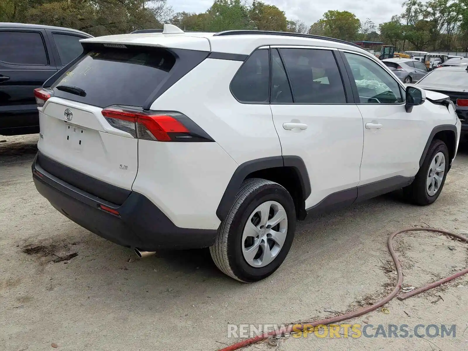 4 Photograph of a damaged car 2T3K1RFV9KW048320 TOYOTA RAV4 2019