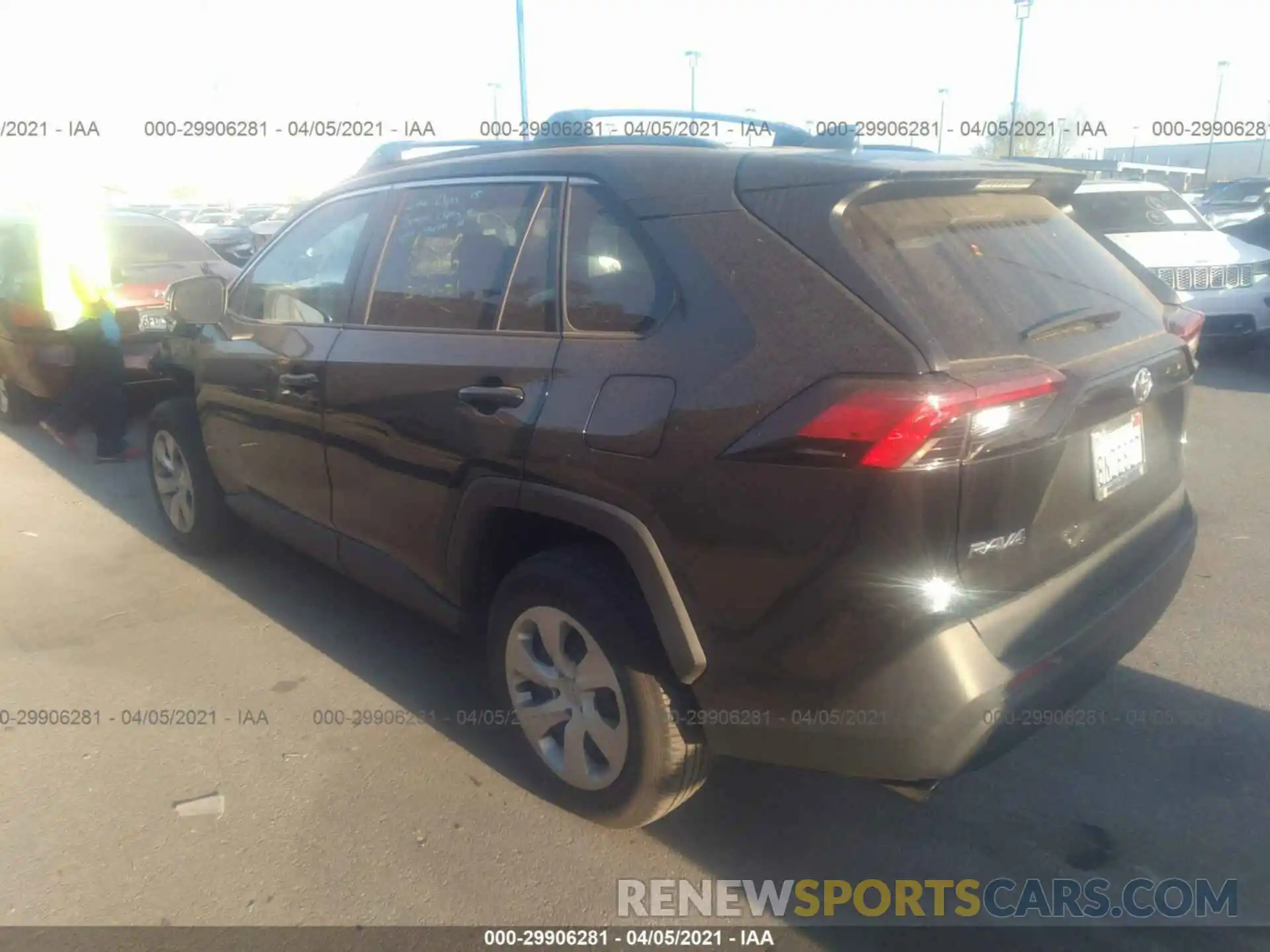 3 Photograph of a damaged car 2T3K1RFVXKC009043 TOYOTA RAV4 2019