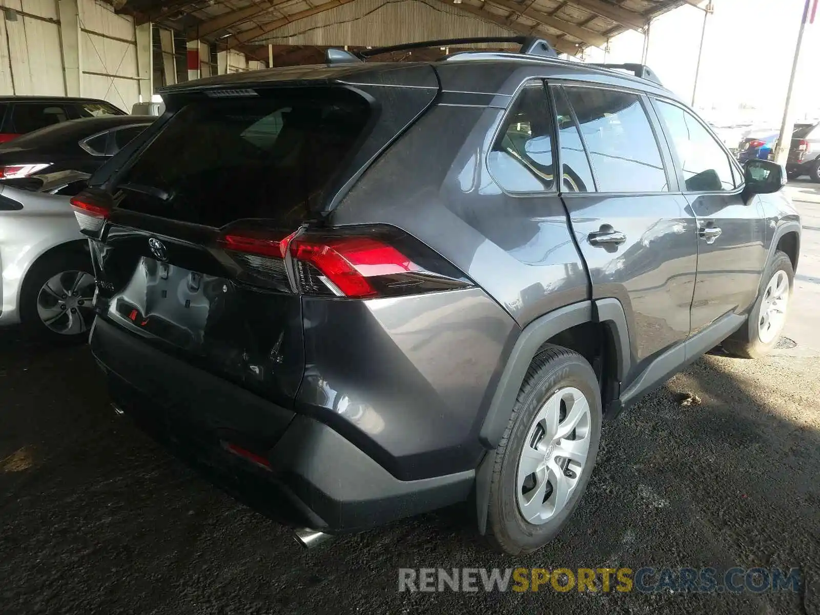 4 Фотография поврежденного автомобиля 2T3K1RFVXKW012426 TOYOTA RAV4 2019