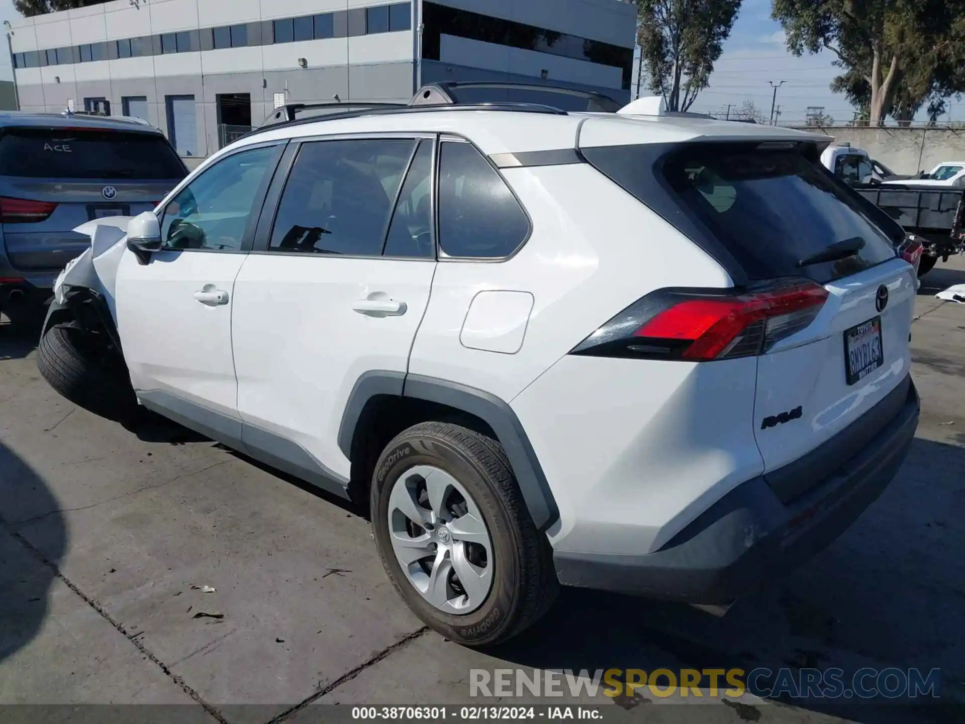 3 Photograph of a damaged car 2T3K1RFVXKW019263 TOYOTA RAV4 2019