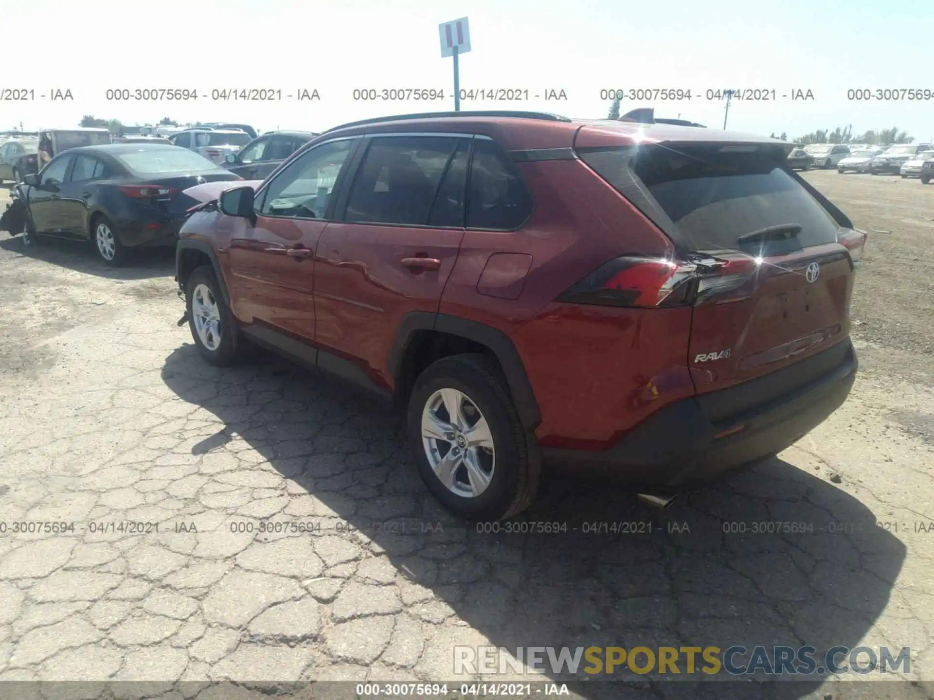 3 Фотография поврежденного автомобиля 2T3K1RFVXKW019344 TOYOTA RAV4 2019