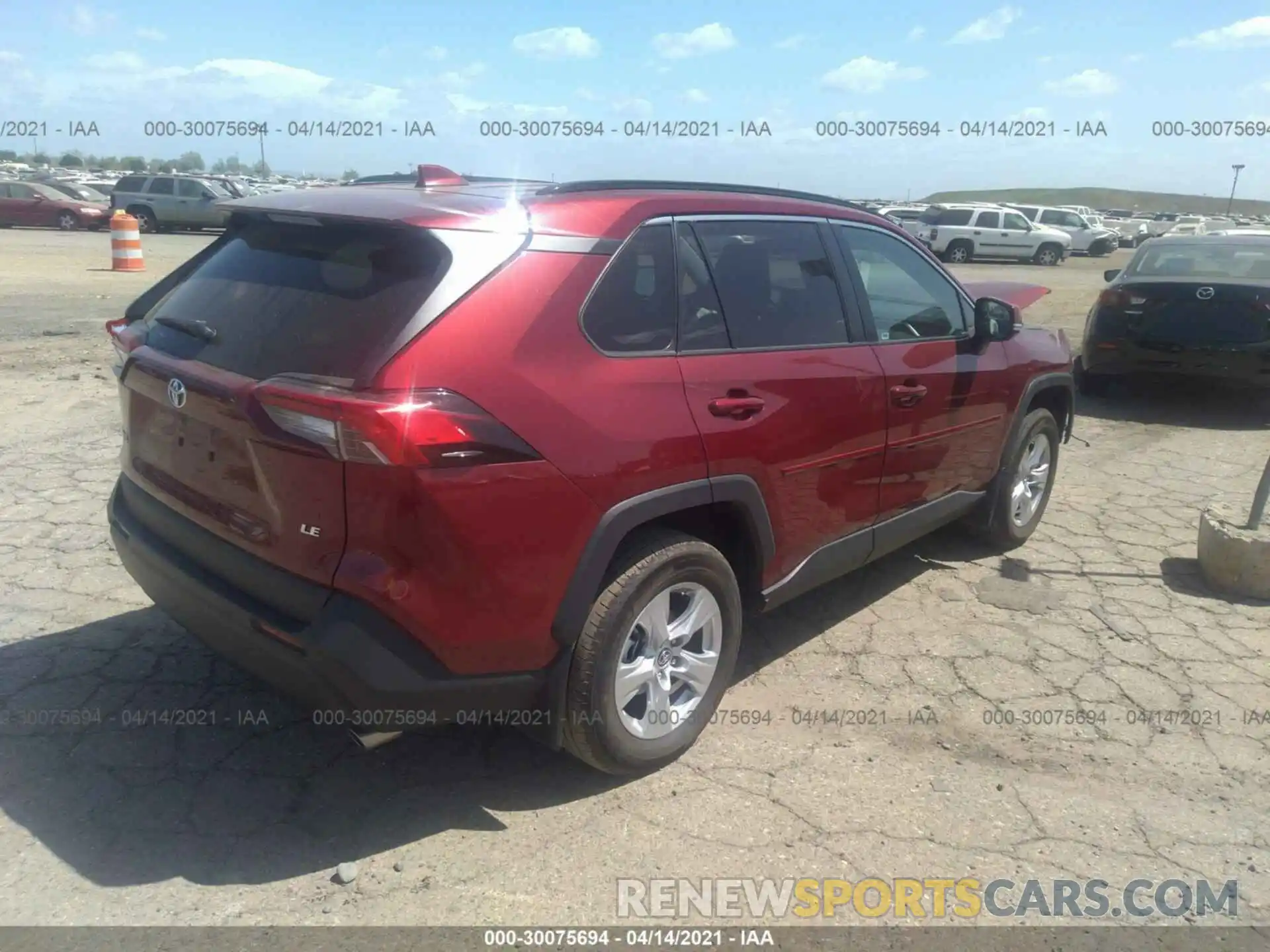 4 Фотография поврежденного автомобиля 2T3K1RFVXKW019344 TOYOTA RAV4 2019