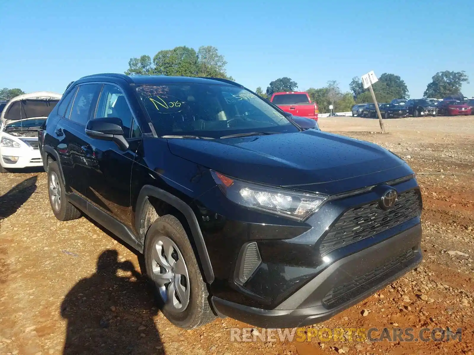 1 Photograph of a damaged car 2T3K1RFVXKW036452 TOYOTA RAV4 2019