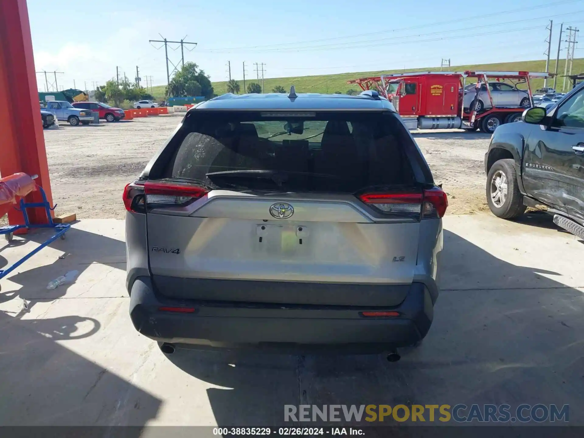 16 Photograph of a damaged car 2T3K1RFVXKW037410 TOYOTA RAV4 2019