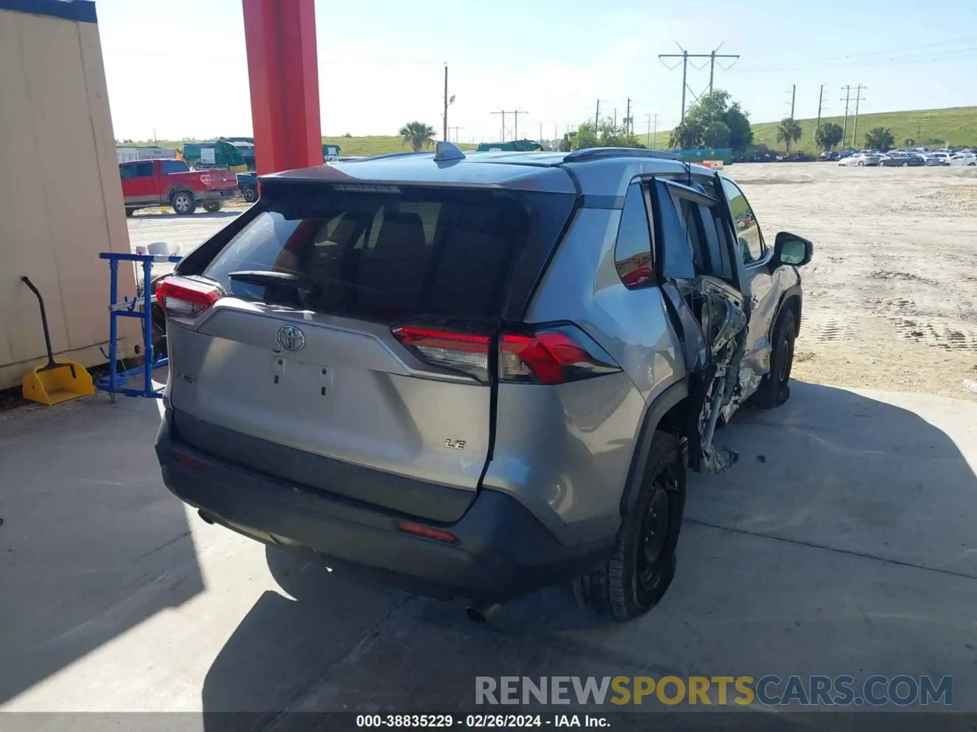 4 Photograph of a damaged car 2T3K1RFVXKW037410 TOYOTA RAV4 2019