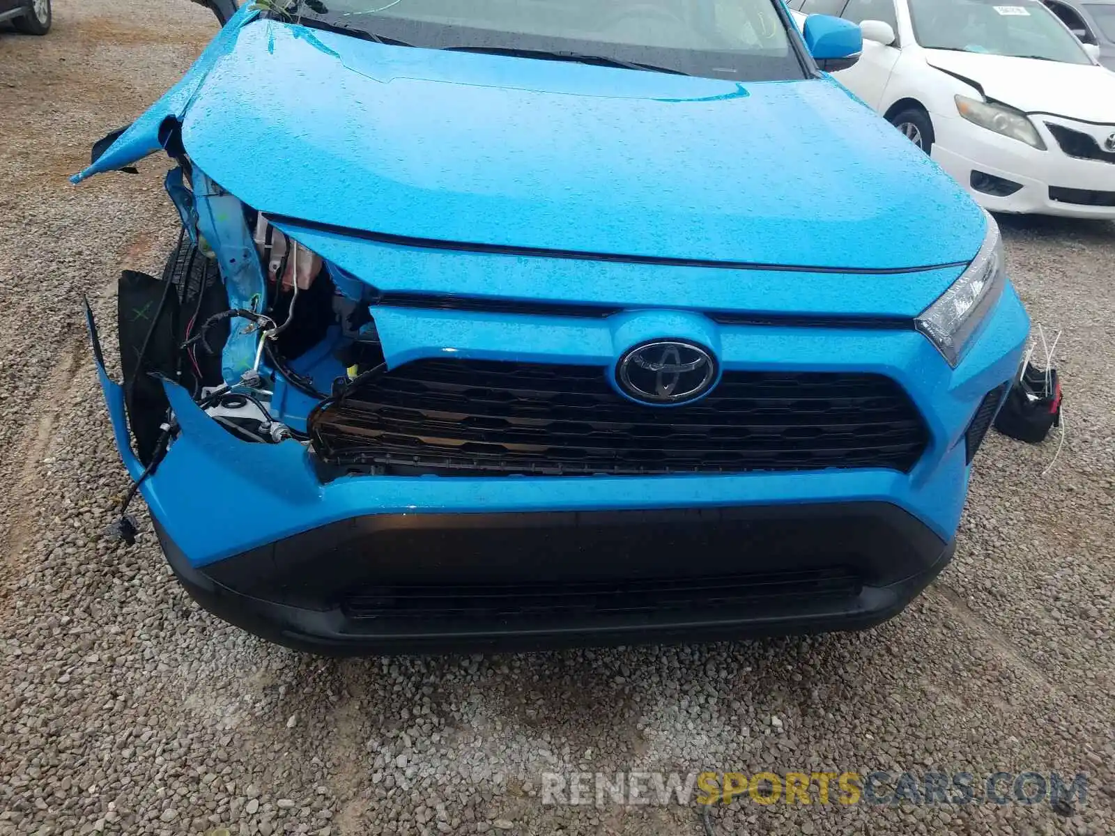 9 Photograph of a damaged car 2T3K1RFVXKW037889 TOYOTA RAV4 2019