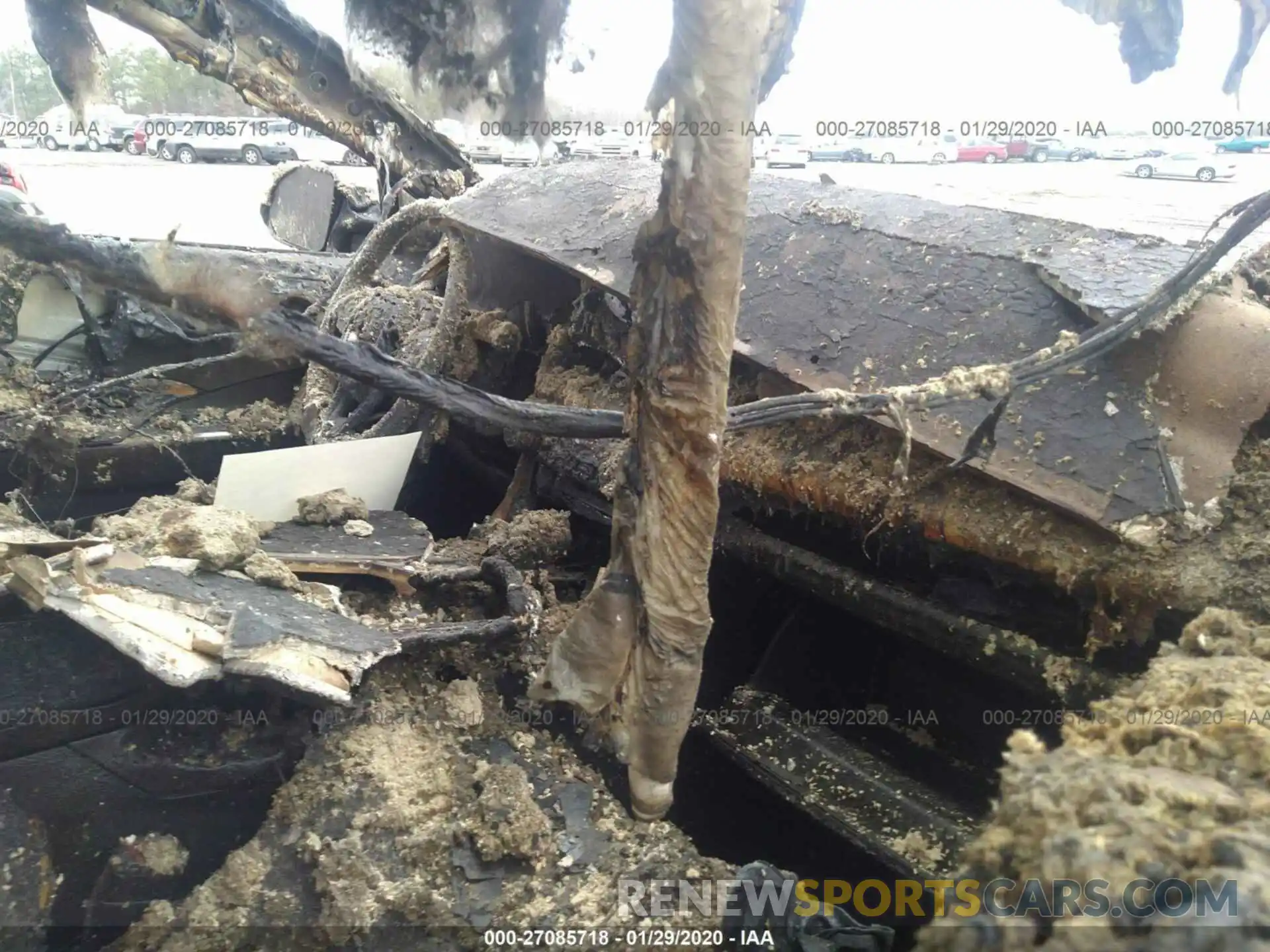 5 Photograph of a damaged car 2T3K1RFVXKW048035 TOYOTA RAV4 2019