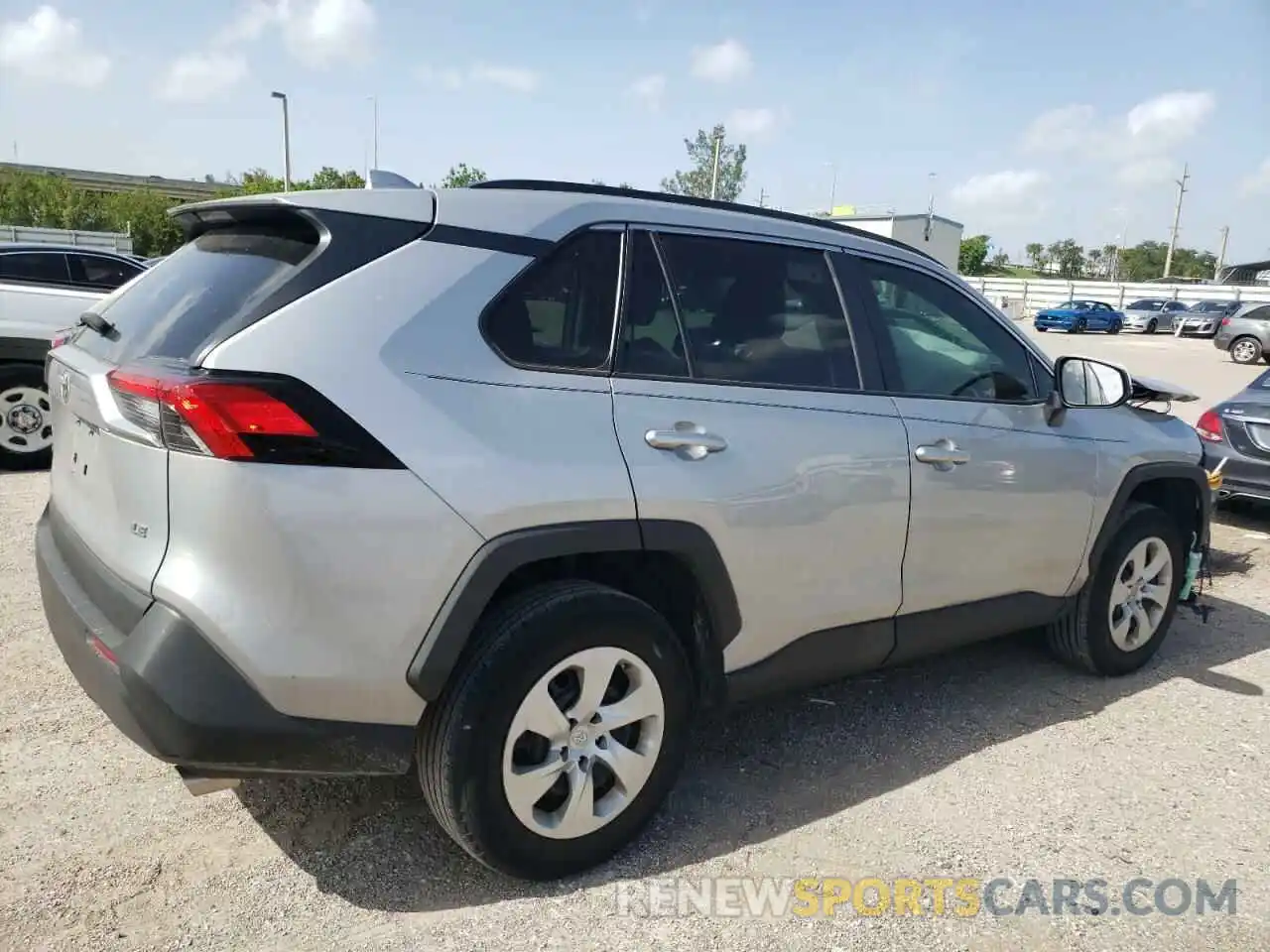 4 Photograph of a damaged car 2T3K1RFVXKW057446 TOYOTA RAV4 2019