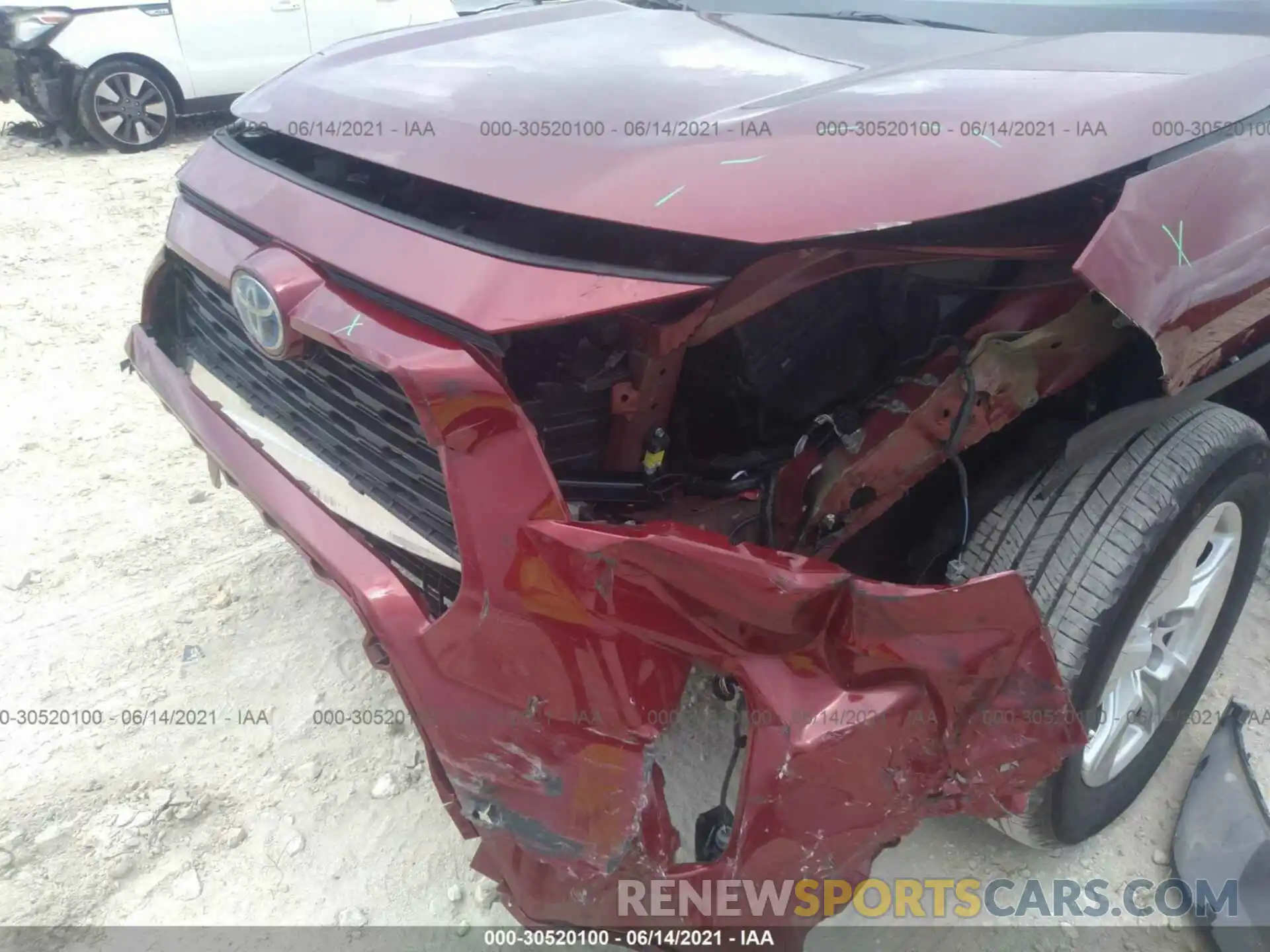 6 Photograph of a damaged car 2T3LWRFV0KW002199 TOYOTA RAV4 2019