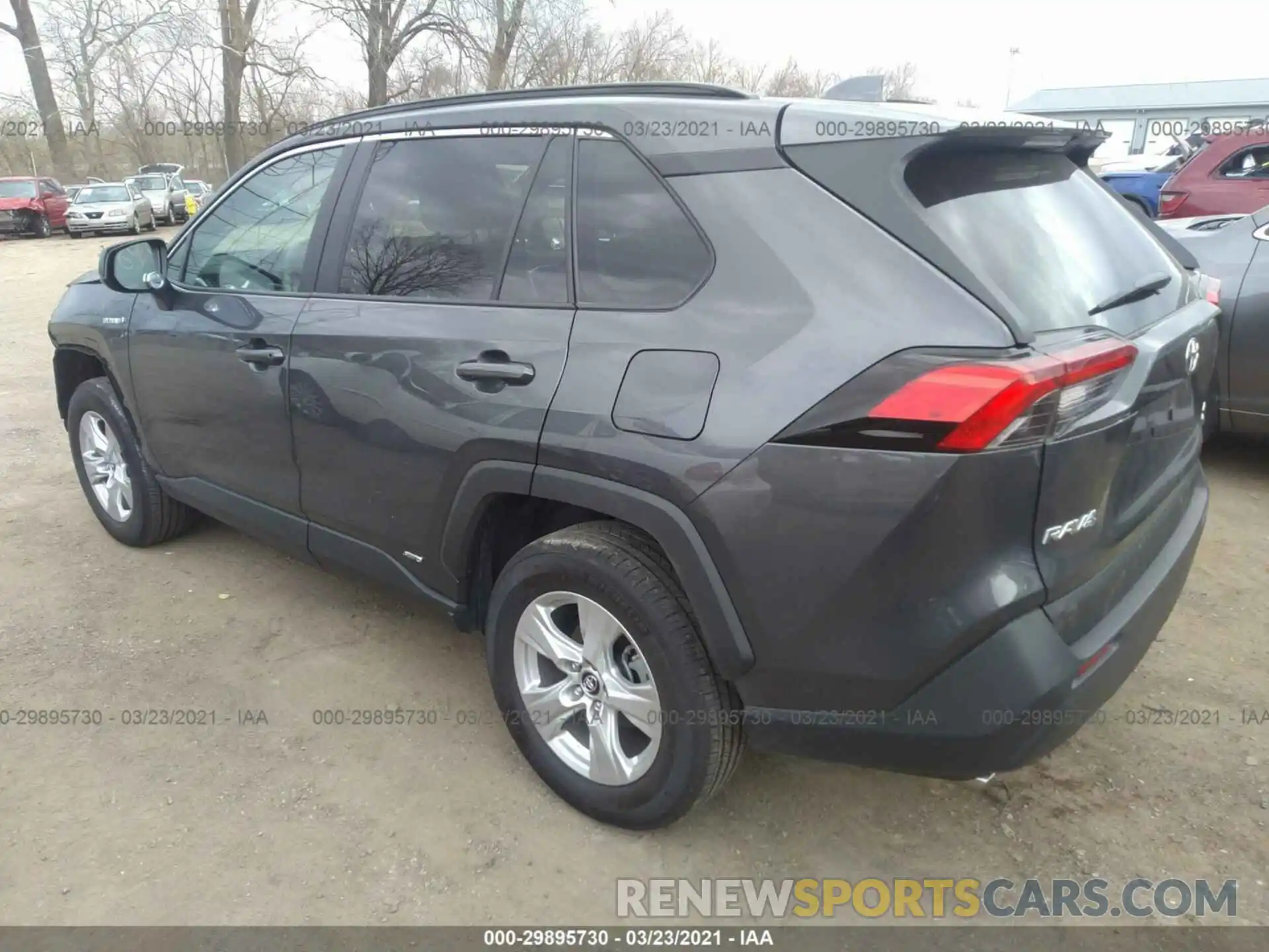 3 Photograph of a damaged car 2T3LWRFV0KW012926 TOYOTA RAV4 2019