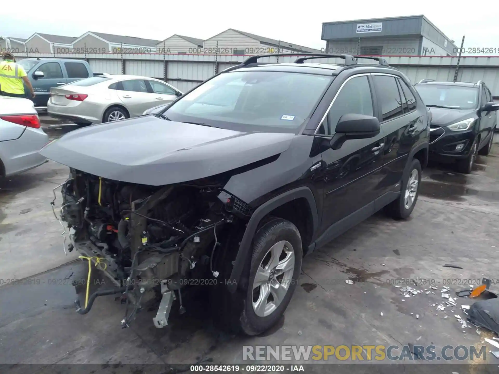 2 Photograph of a damaged car 2T3LWRFV1KW018511 TOYOTA RAV4 2019