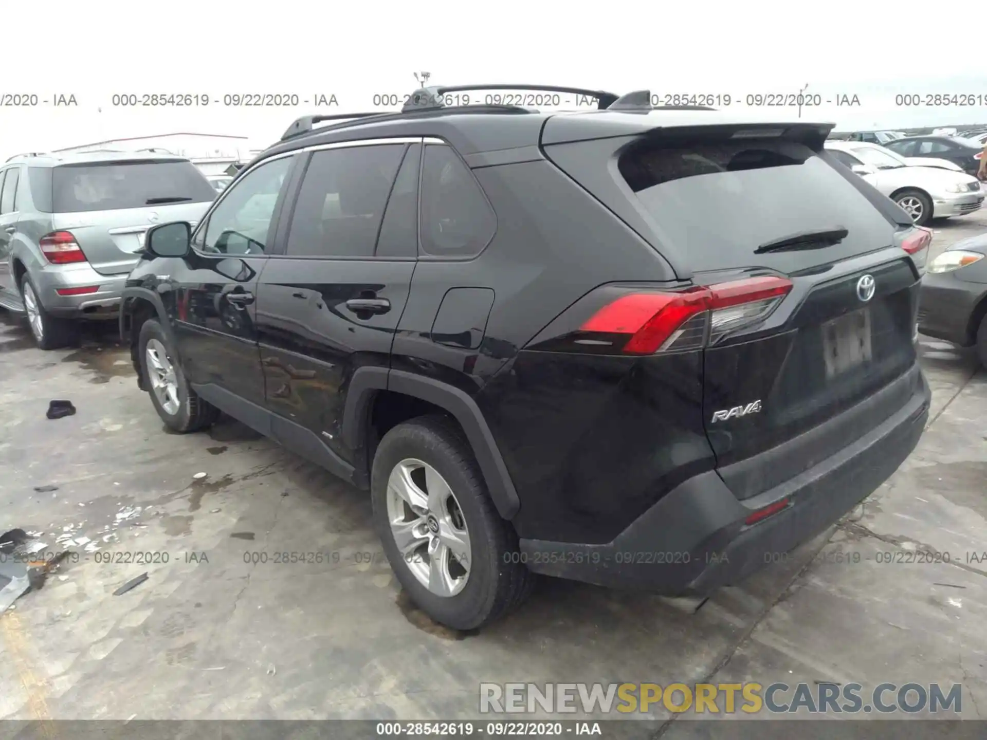 3 Фотография поврежденного автомобиля 2T3LWRFV1KW018511 TOYOTA RAV4 2019