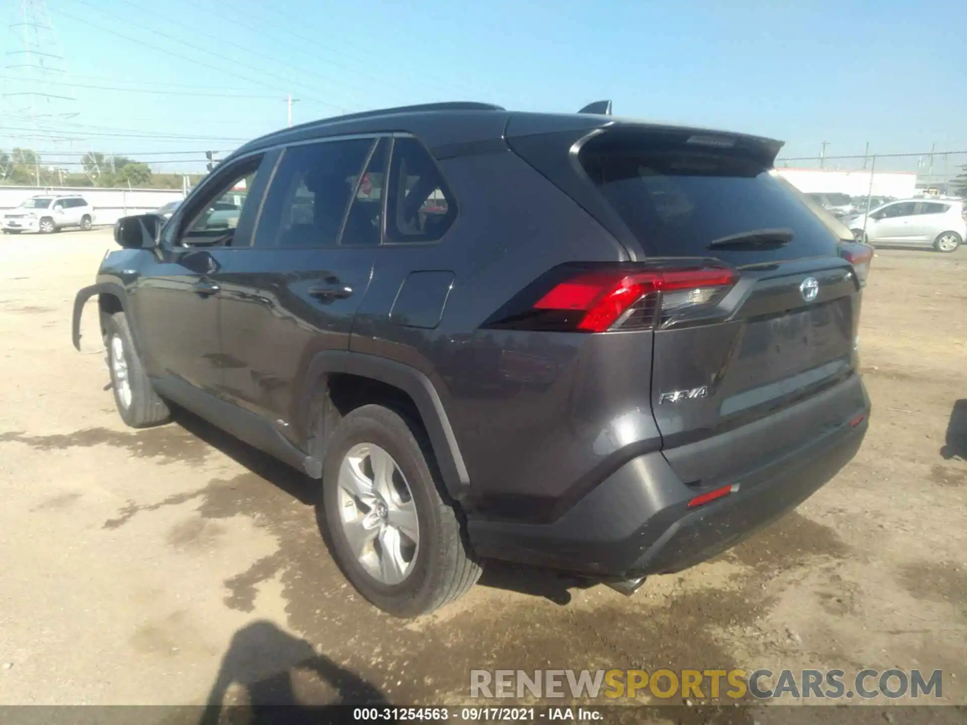 3 Photograph of a damaged car 2T3LWRFV1KW018881 TOYOTA RAV4 2019