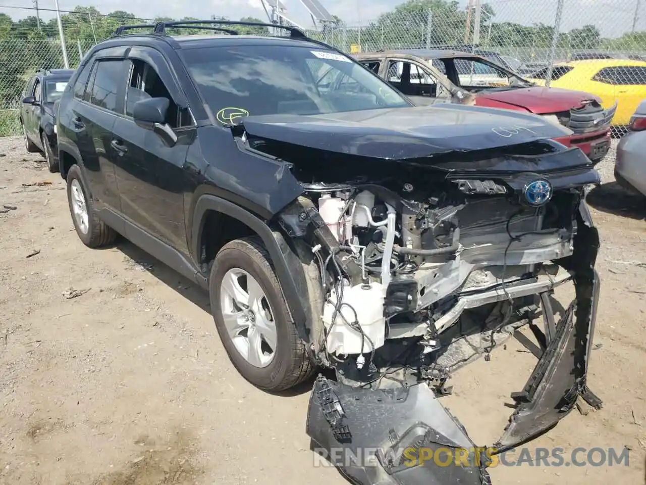 1 Photograph of a damaged car 2T3LWRFV2KW008473 TOYOTA RAV4 2019