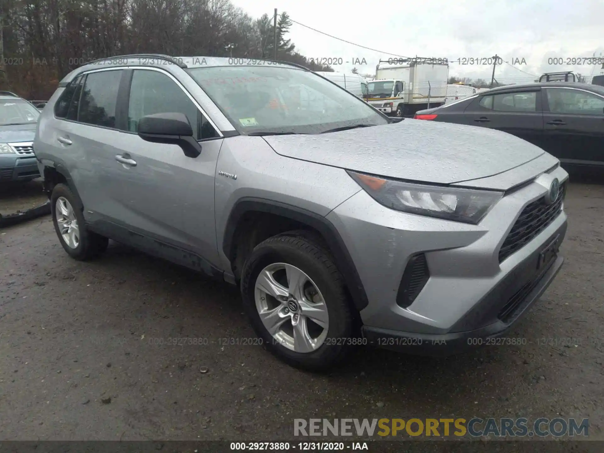 1 Photograph of a damaged car 2T3LWRFV2KW023300 TOYOTA RAV4 2019