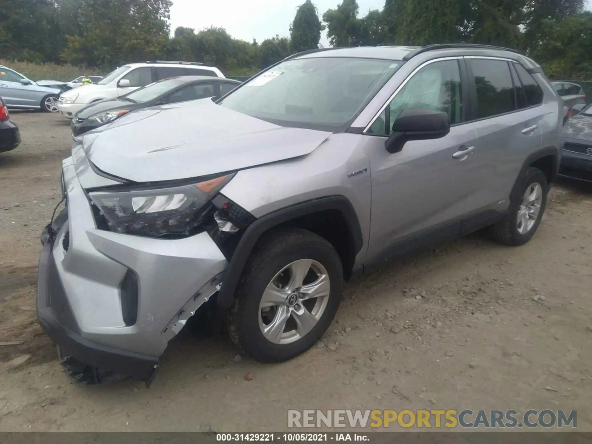 2 Photograph of a damaged car 2T3LWRFV5KW011691 TOYOTA RAV4 2019