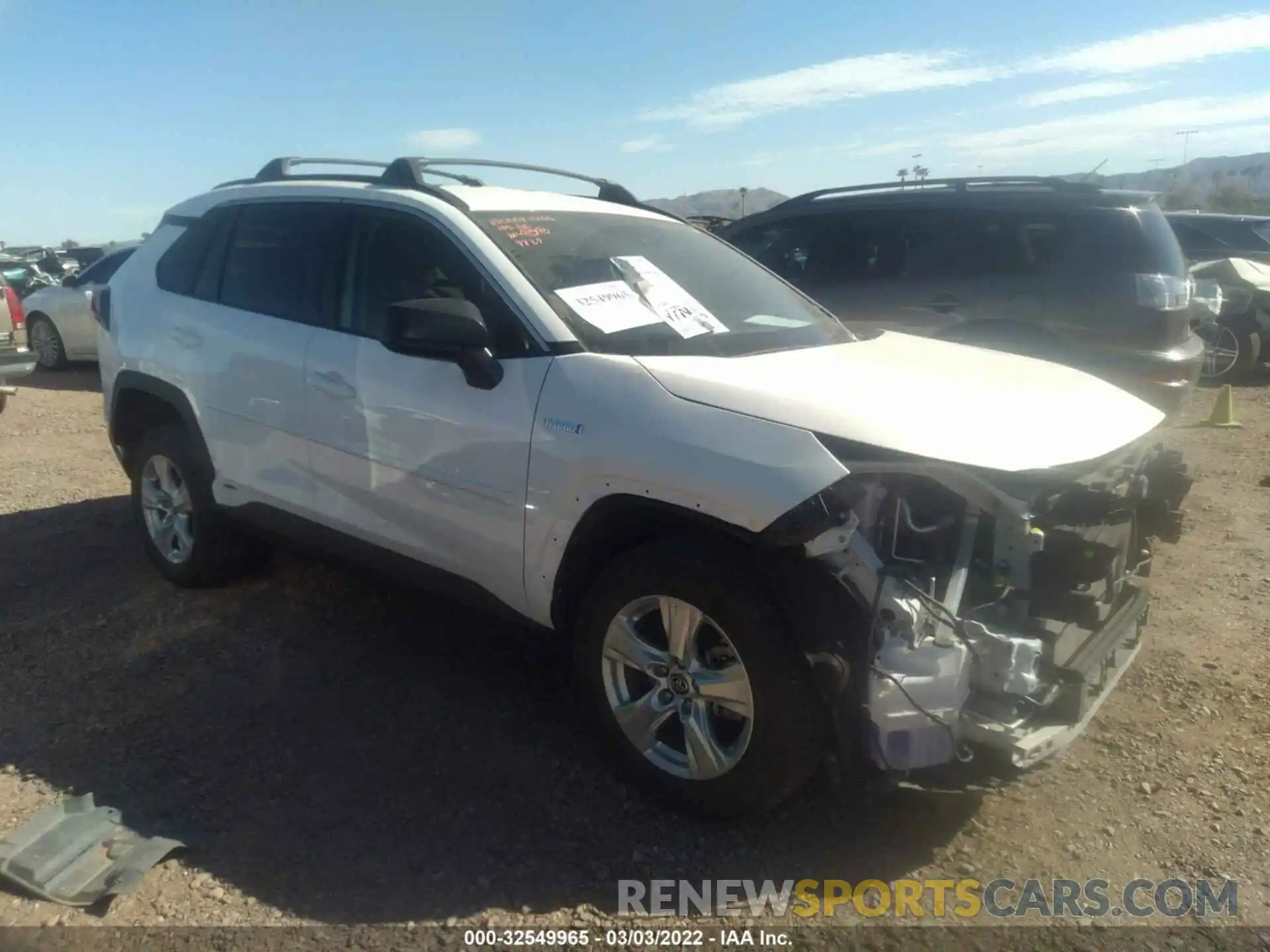 1 Photograph of a damaged car 2T3LWRFV5KW039829 TOYOTA RAV4 2019