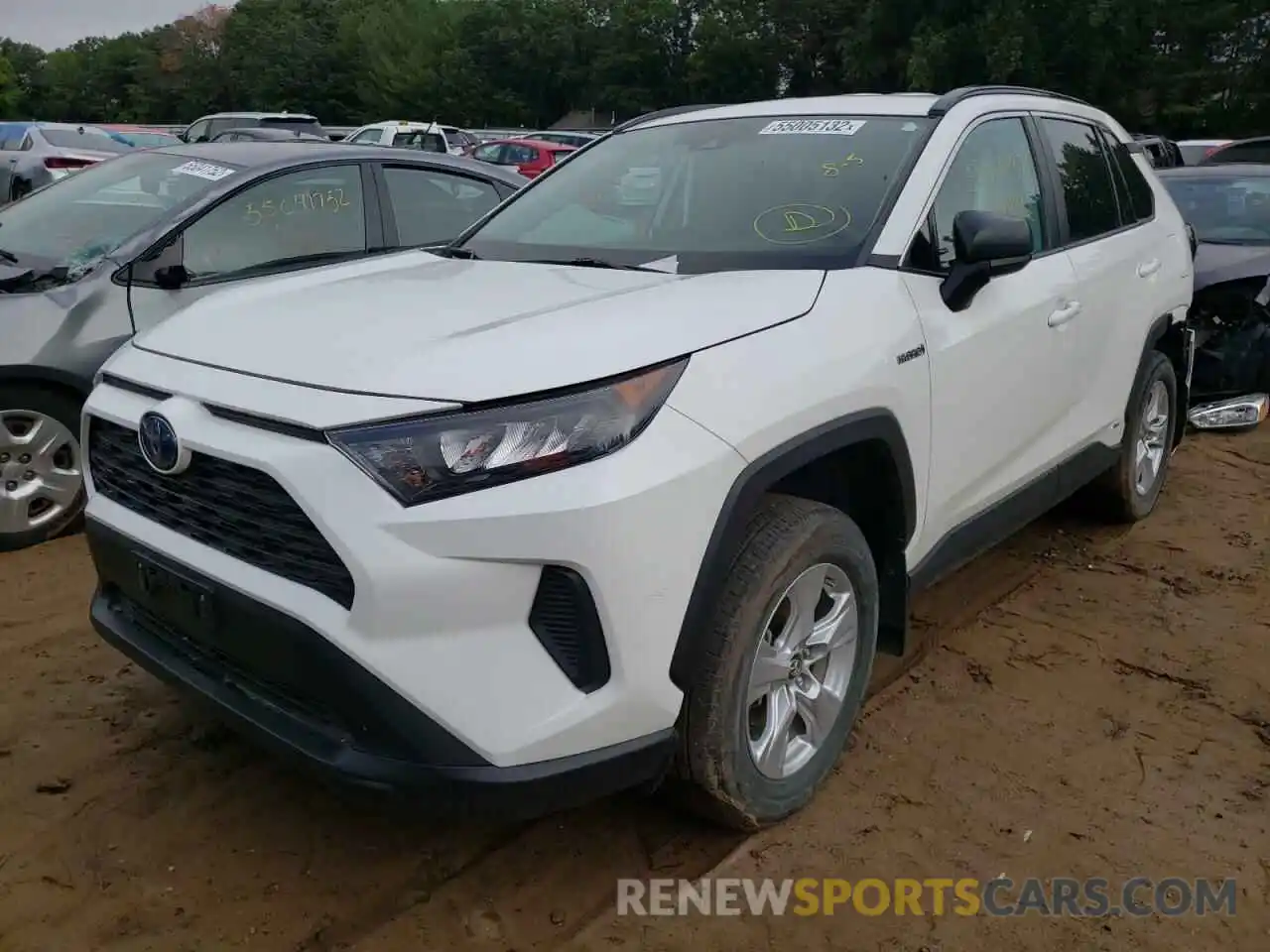 2 Photograph of a damaged car 2T3LWRFV6KW012199 TOYOTA RAV4 2019