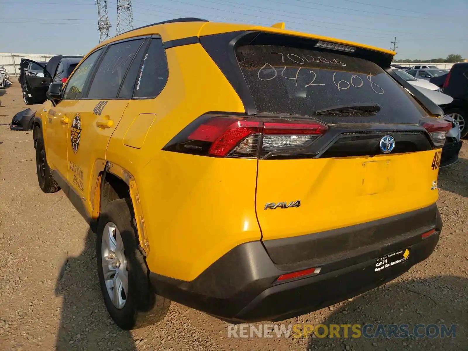 3 Photograph of a damaged car 2T3LWRFV6KW016687 TOYOTA RAV4 2019