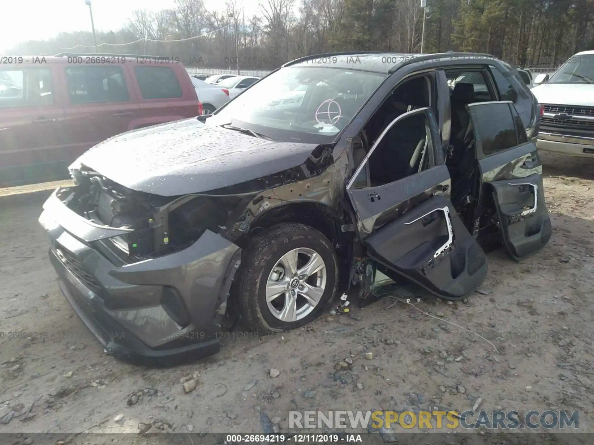 2 Photograph of a damaged car 2T3LWRFV8KW015735 TOYOTA RAV4 2019