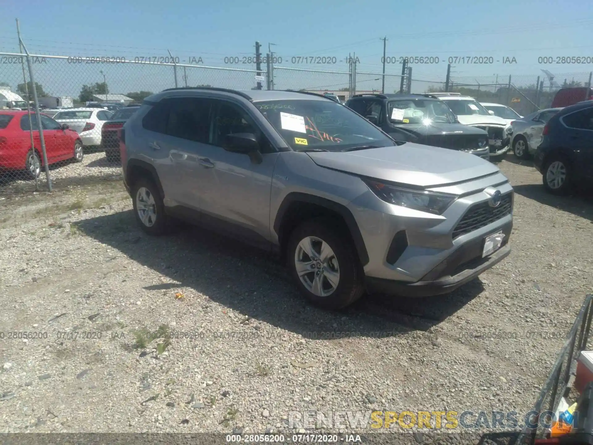 1 Photograph of a damaged car 2T3LWRFV8KW024130 TOYOTA RAV4 2019