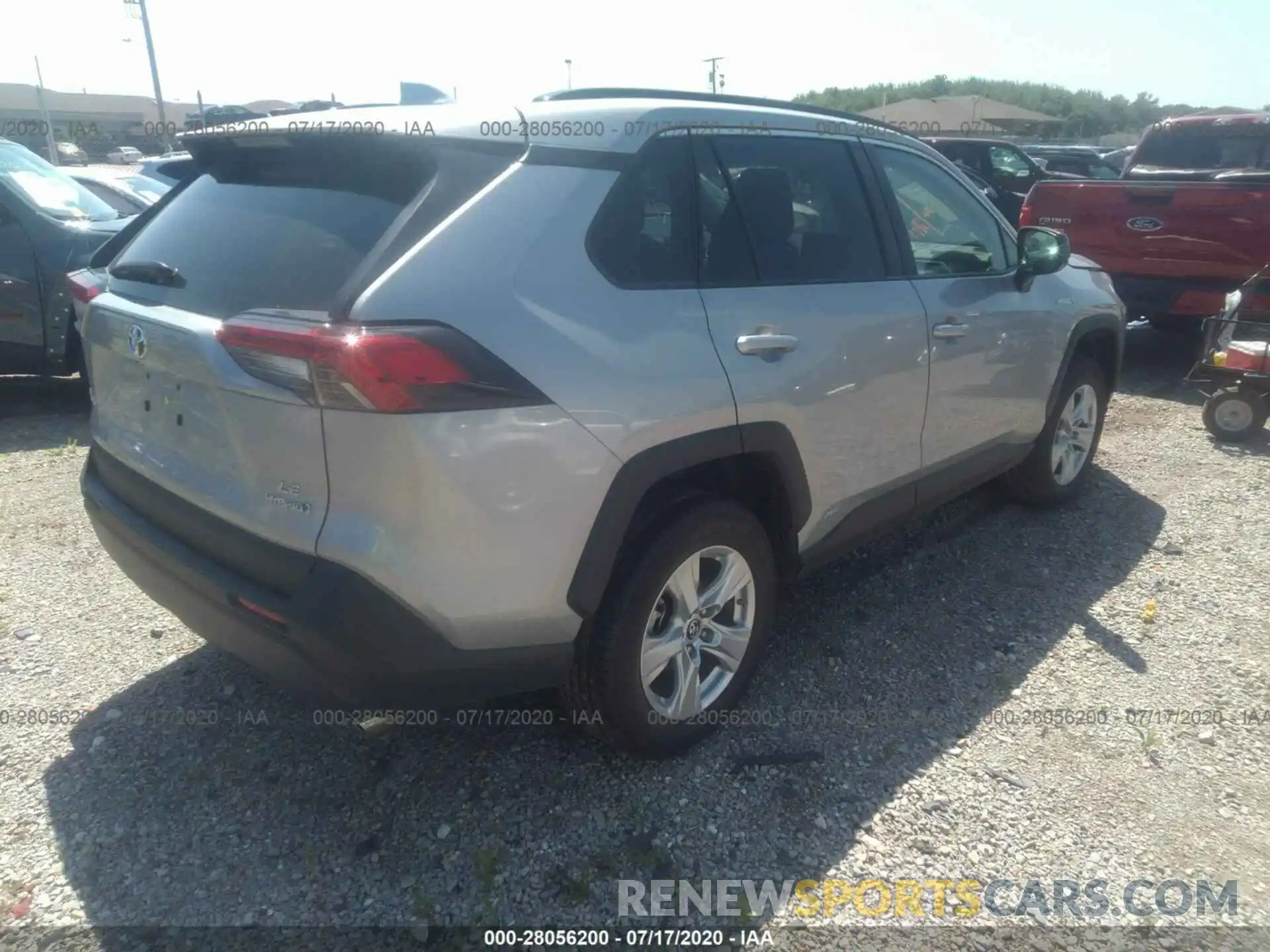 4 Photograph of a damaged car 2T3LWRFV8KW024130 TOYOTA RAV4 2019