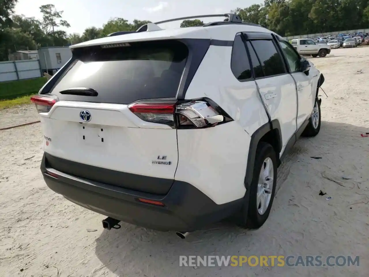 4 Photograph of a damaged car 2T3LWRFVXKW015719 TOYOTA RAV4 2019