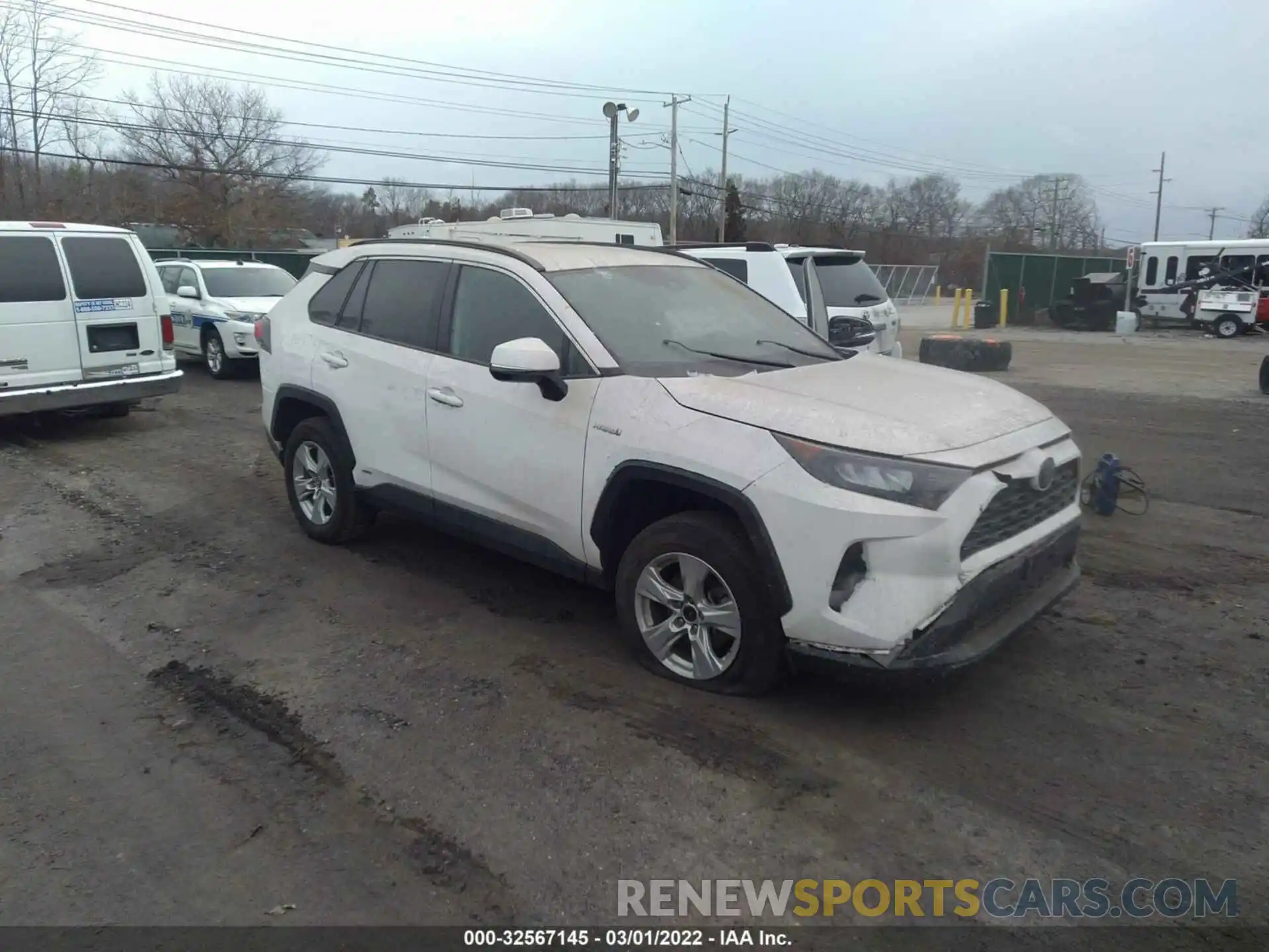 1 Photograph of a damaged car 2T3MWRFV0KW011554 TOYOTA RAV4 2019