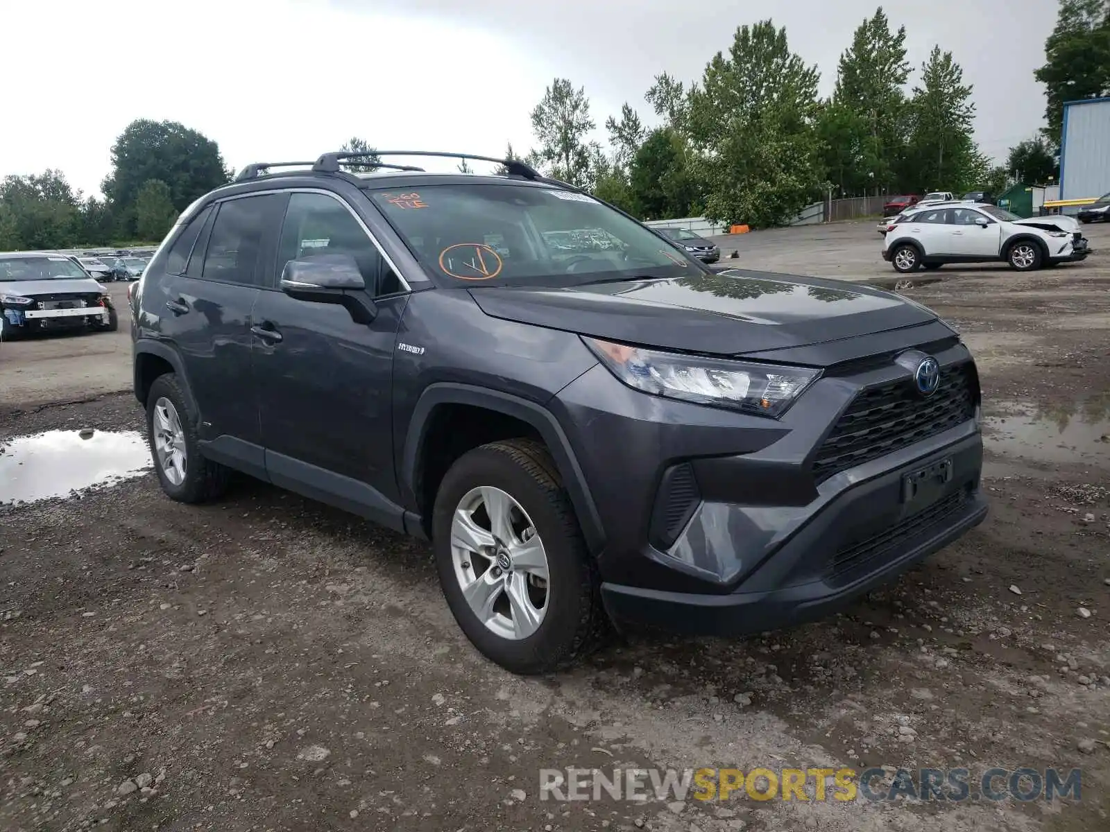 1 Photograph of a damaged car 2T3MWRFV0KW022036 TOYOTA RAV4 2019