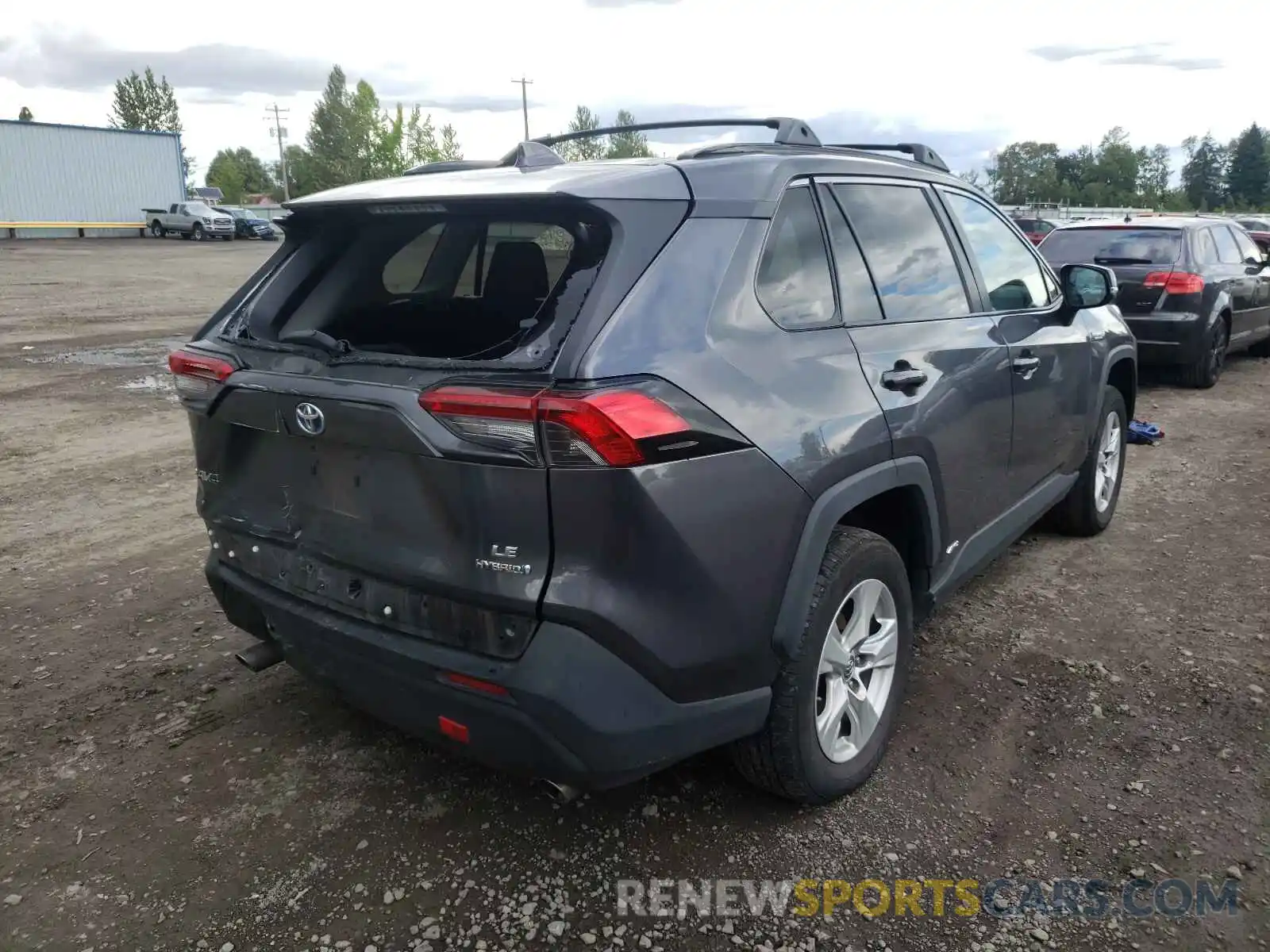 4 Photograph of a damaged car 2T3MWRFV0KW022036 TOYOTA RAV4 2019