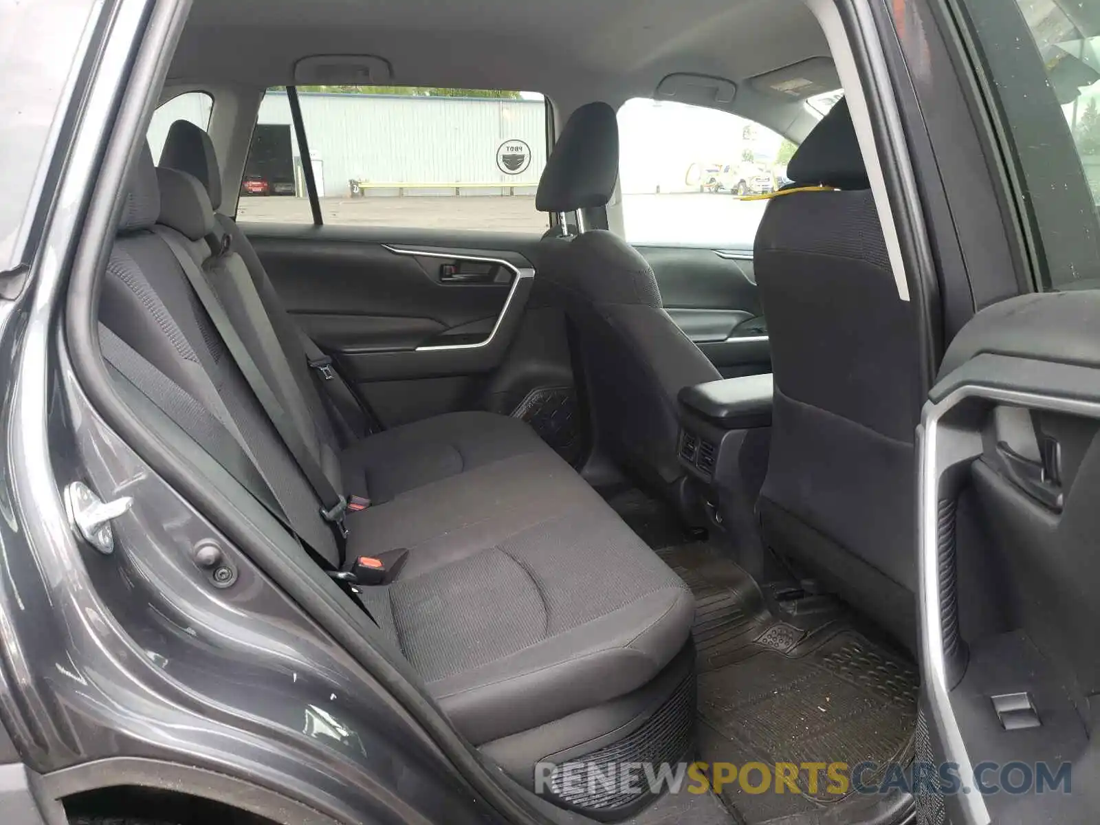 6 Photograph of a damaged car 2T3MWRFV0KW022036 TOYOTA RAV4 2019