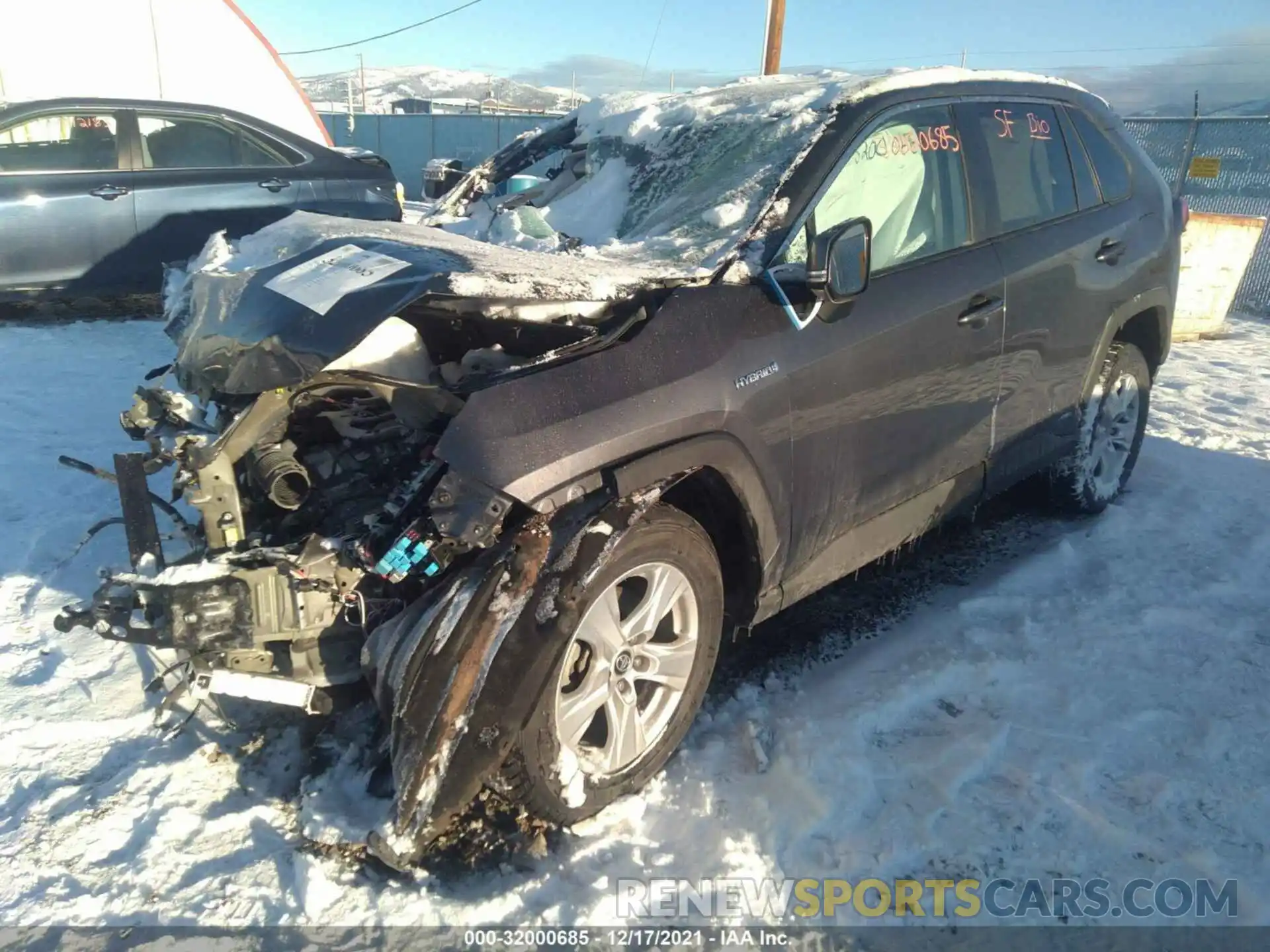 2 Photograph of a damaged car 2T3MWRFV0KW027852 TOYOTA RAV4 2019