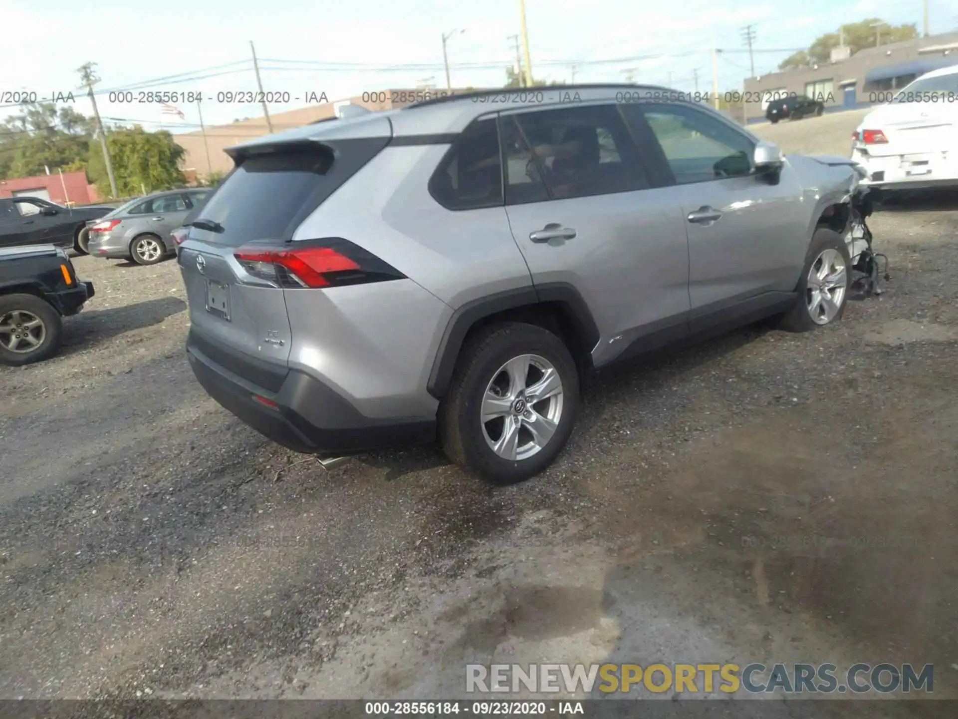 4 Photograph of a damaged car 2T3MWRFV0KW039516 TOYOTA RAV4 2019