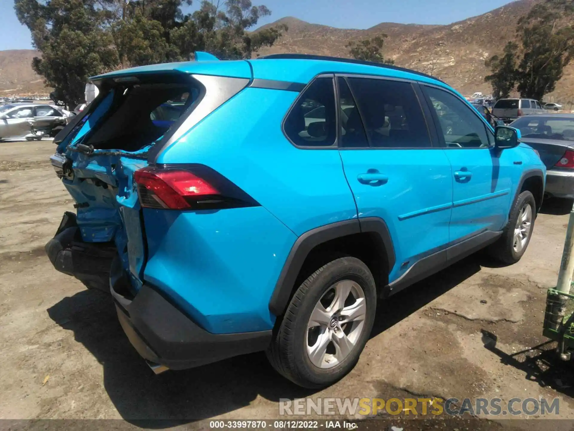 4 Photograph of a damaged car 2T3MWRFV0KW042951 TOYOTA RAV4 2019