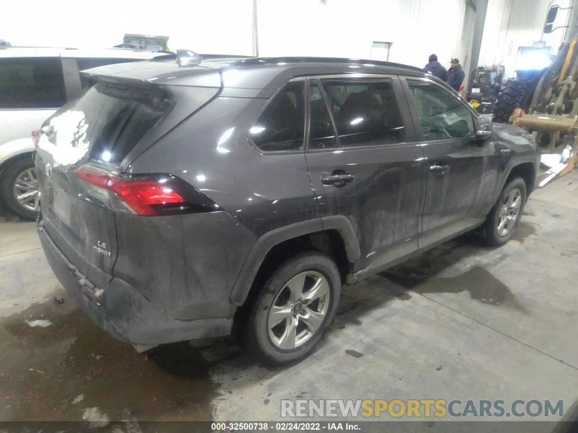 4 Photograph of a damaged car 2T3MWRFV1KW005147 TOYOTA RAV4 2019